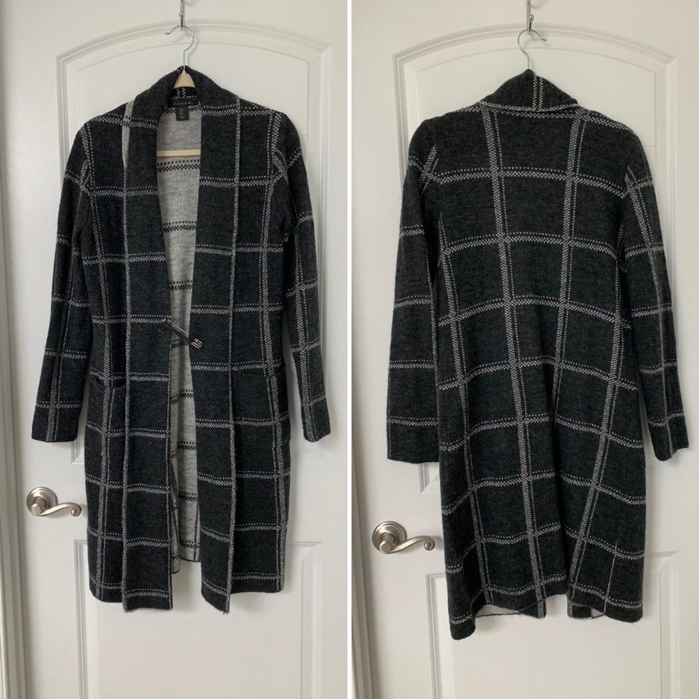 Tahari Duster